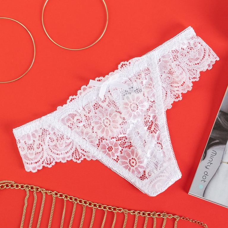 Bílé krajkové dámské řemínky - spodní prádlo