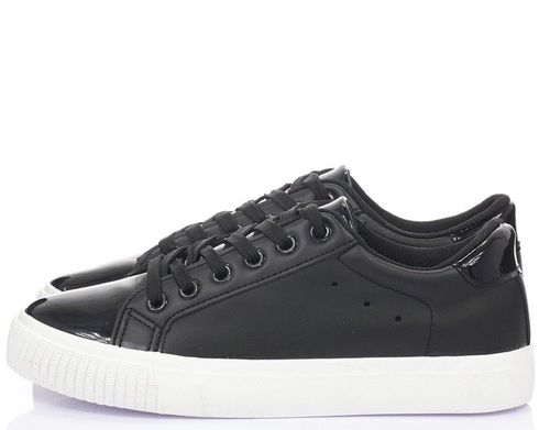 Czarne, sportowe buty - Obuwie