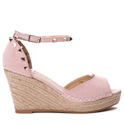 Różowe sandały na koturnie - Obuwie