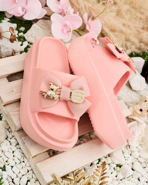 Royalfashion Жіночі гумові шльопанці з декоративним бантом Apis