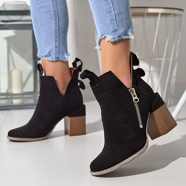 Černé dámské kozačky na hranatém sloupku Darera - Obuv