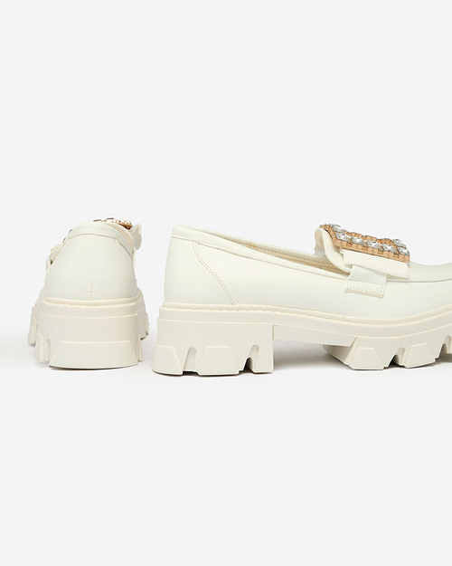 Royalfashion Білі мокасини з декором на носі Alomease