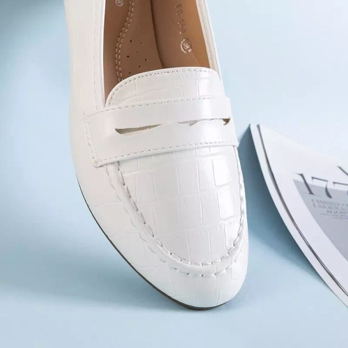 OUTLET Білі жіночі мокасини з тисненням Satoko - Взуття