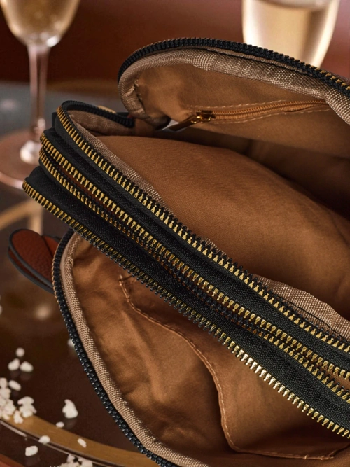 Маленька жіноча сумочка з екошкіри Ebony Glow