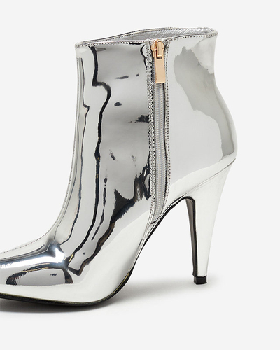 OUTLET Stříbrné lakované jehlové kozačky Macalli- Obuv