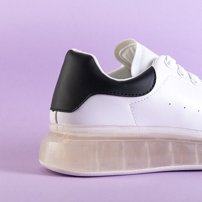 Bílé sportovní boty s černou vložkou Garcia - obuv