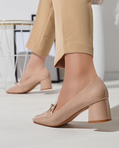 Лаковані жіночі туфлі-мокасини кольору nude Welmok- Взуття