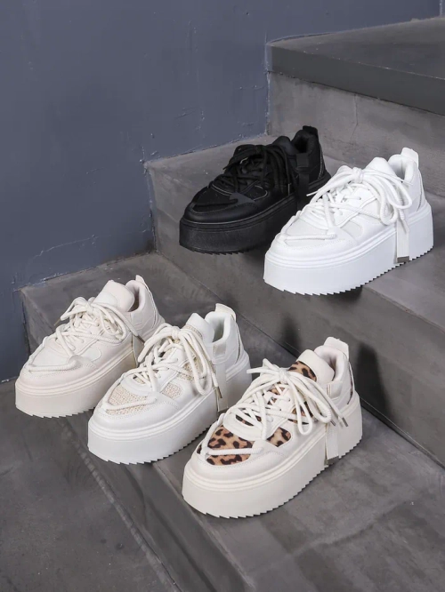 Royalfashion Спортивні кросівки для жінок на платформі Aeroll