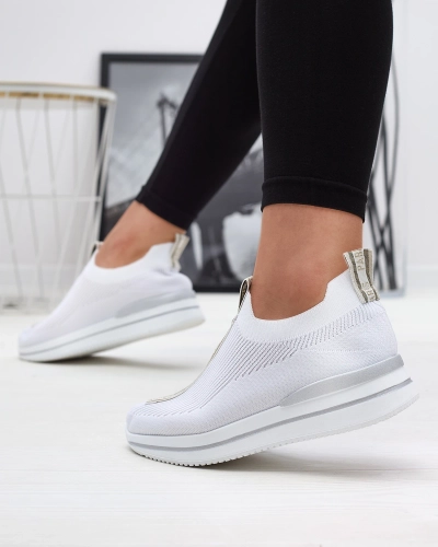 Dámská nazouvací sportovní obuv s bílými nápisy Cerppa- Footwear