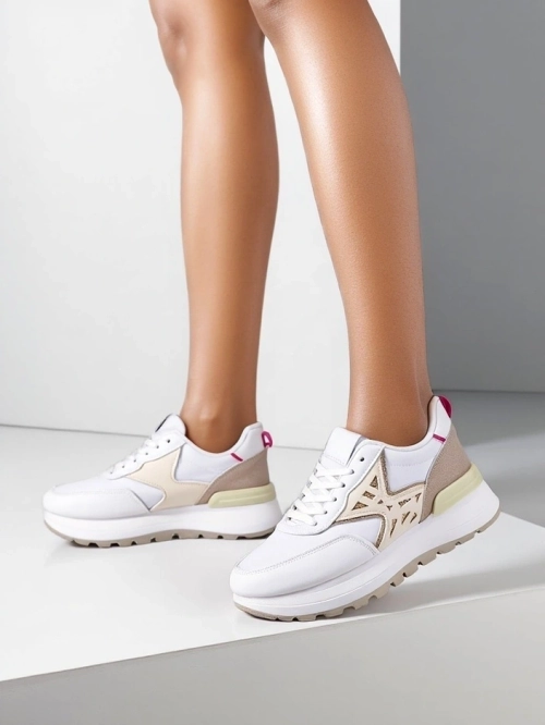 Кросівки Royalfashion для жінок з блискучими вставками