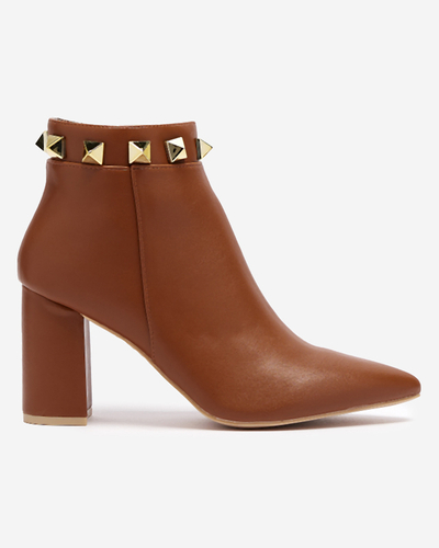 Dámské kozačky zdobené cvočky ve velbloudí barvě Sertika - Obuv