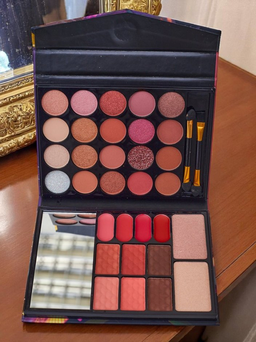 ANYLADY Компактна палітра для макіяжу – тіні для очей, контуринг, губи 33 відтінки