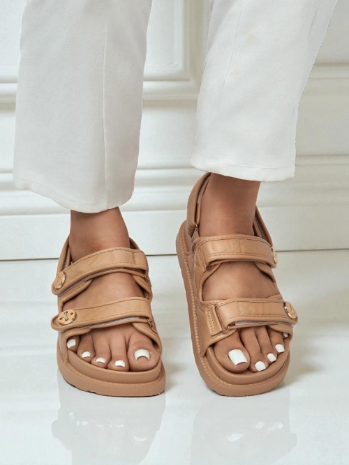 Royalfashion Жіночі сандалі на товстішій підошві Vivere