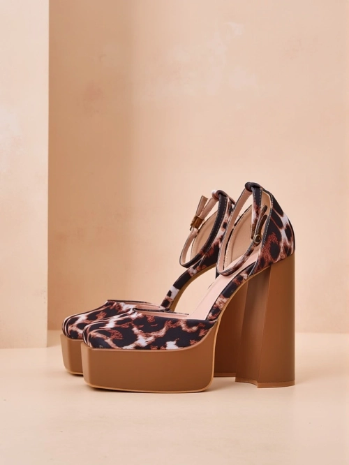 Royalfashion Жіночі туфлі на високому блоці Фоліос