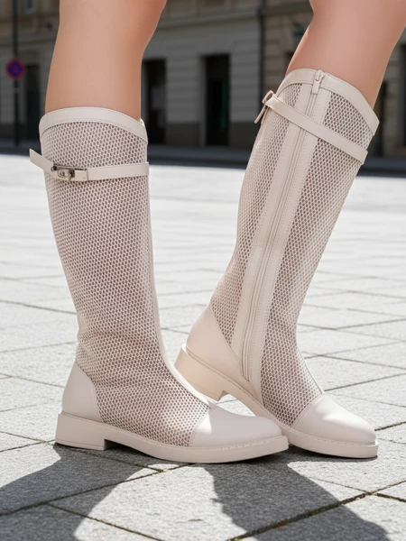 Royalfashion Високі перфоровані жіночі черевики Ovittole