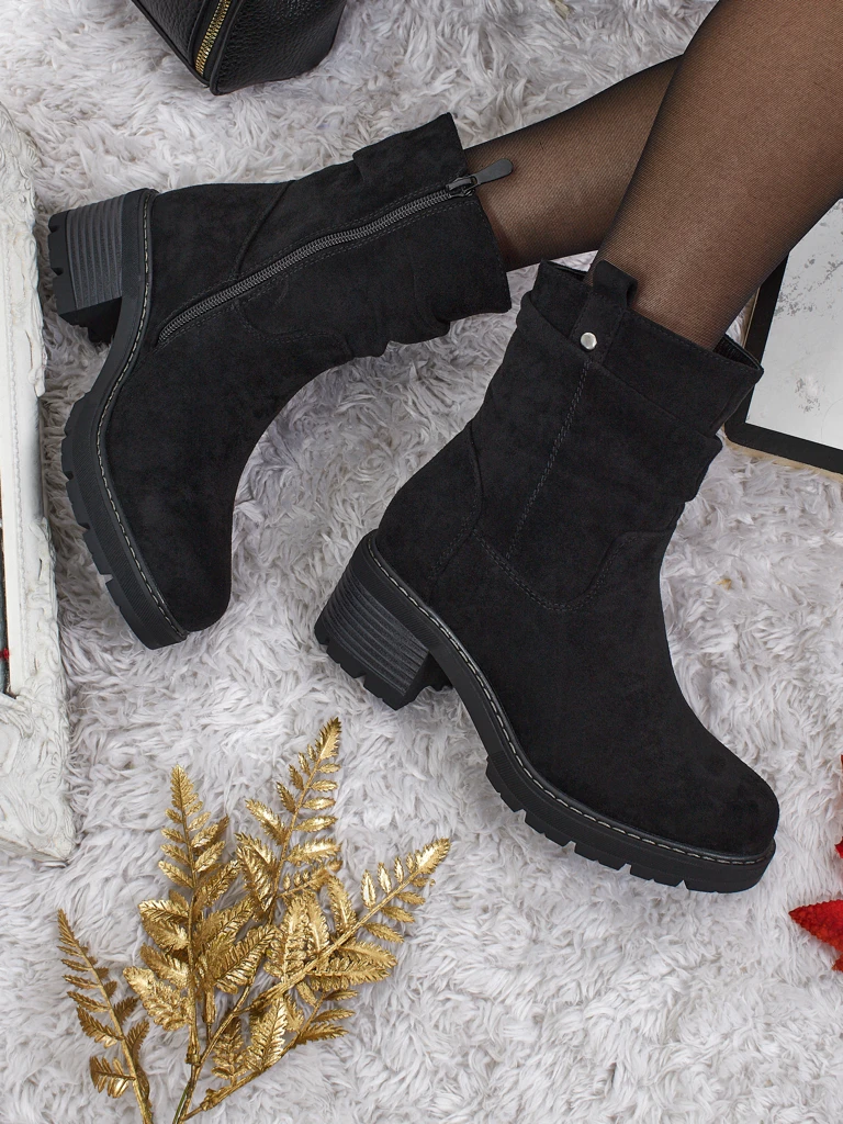 Vyšší dámské kotníkové boty z eko semiše Carmine