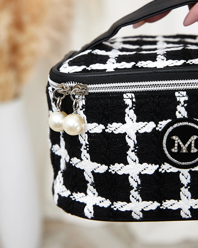 Dámská kostkovaná kosmetická taška Royalfashion v černé barvě