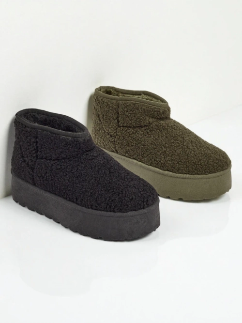 Короткі жіночі черевики а-ля снігоходи Marellin