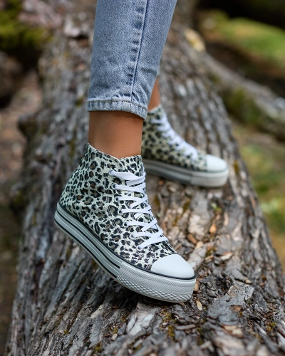 Royalfashion Бежеві жіночі леопардові кеди на платформі Fylissa