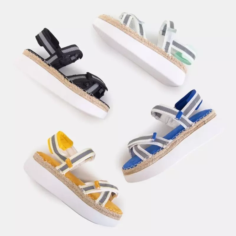 OUTLET Dámské mintové sandály s reflexními prvky Kollin - Obuv