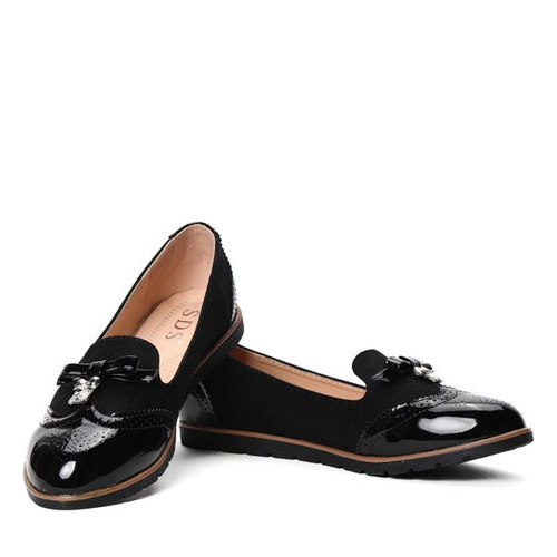 Czarne mokasyny z zawieszką Kaya- Obuwie