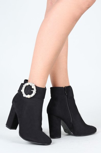Czarne botki na słupku Emmaline- Obuwie
