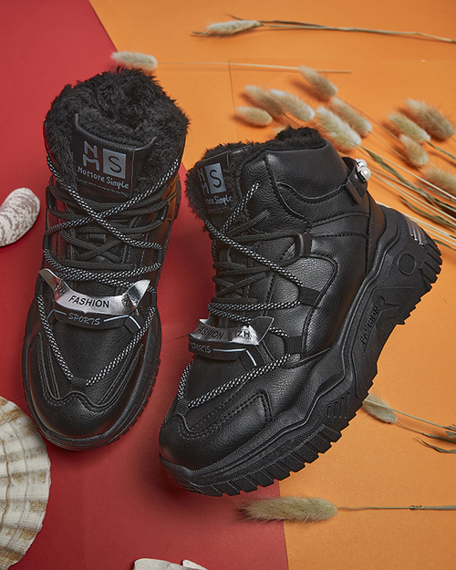 Чорні жіночі утеплені кросівки Pommie