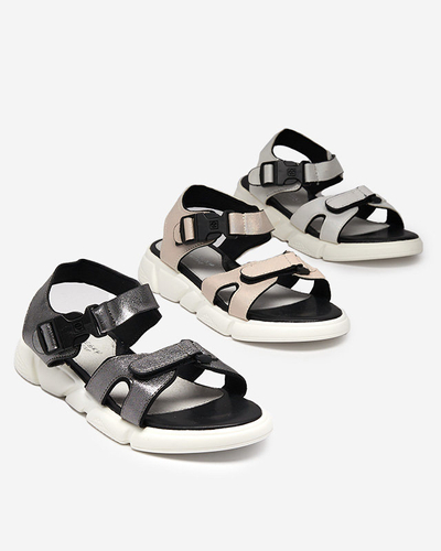 Dětské lesklé sandály v bílé Leepe-Shoes