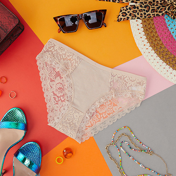 Béžové krajkové kalhotky pro ženy, slipy - Spodní prádlo