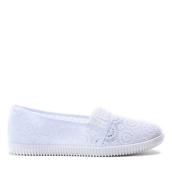 Białe slip on Baolikang- Obuwie