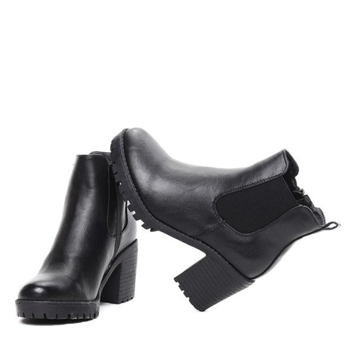 Czarne botki z eko skóry - Obuwie