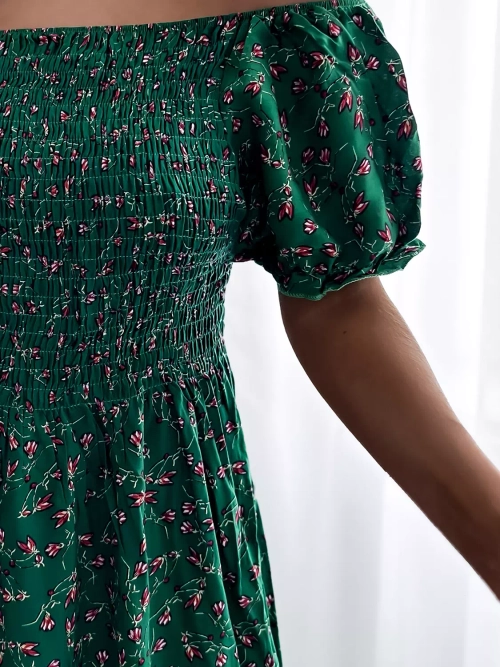 Квіткова зелена жіноча сукня міді - Одяг