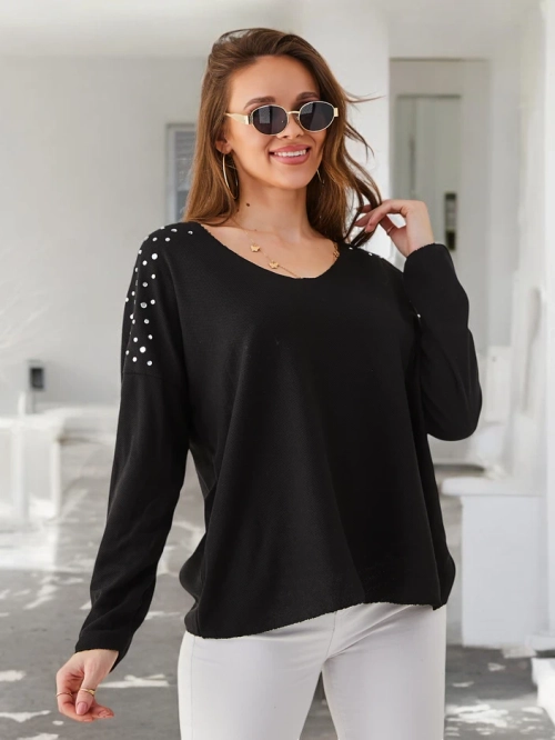 Жіночий тонкий візкозний светр Royalfashion з блискітками на плечах