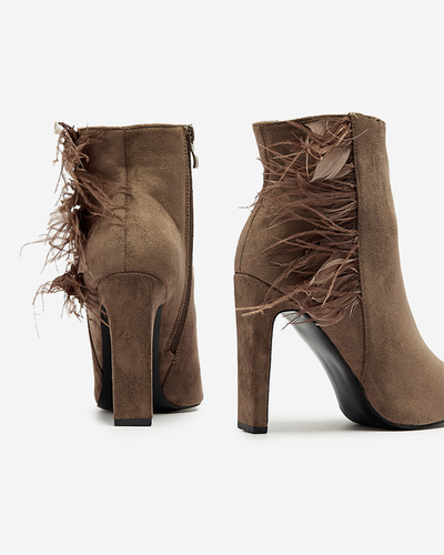 Коричневі жіночі ботильйони на шпильці з пір'ям Cailyy- Footwear
