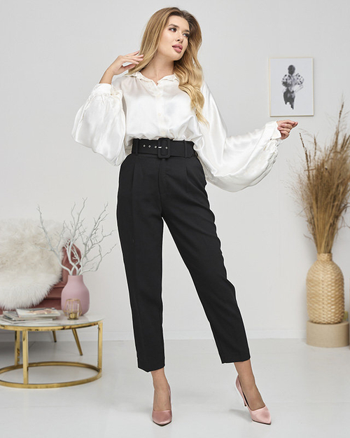 Жіноча біла коротка атласна блузка PLUS SIZE - Одяг