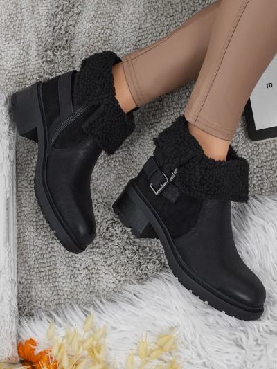 Dámské kotníkové boty z eko kůže s kožíškem Kavira