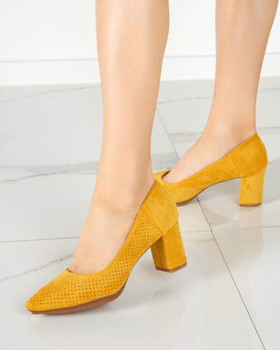 OUTLET Жіночі гірчичні ажурні туфлі на посту Калірсо - Взуття