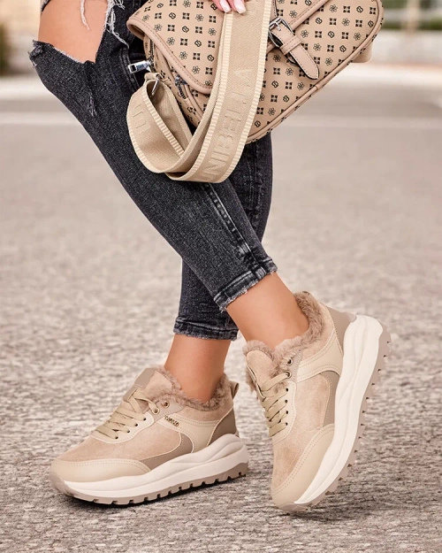 Жіночі утеплені кросівки Royalfashion Ruffi