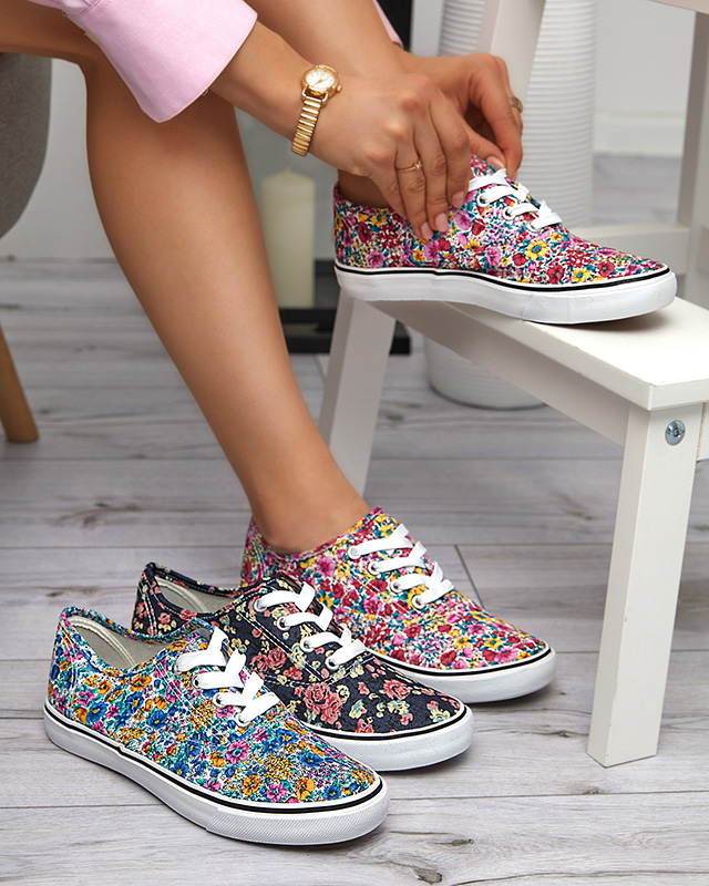 Dámské černé tenisky s květinami Sertoli - Obuv