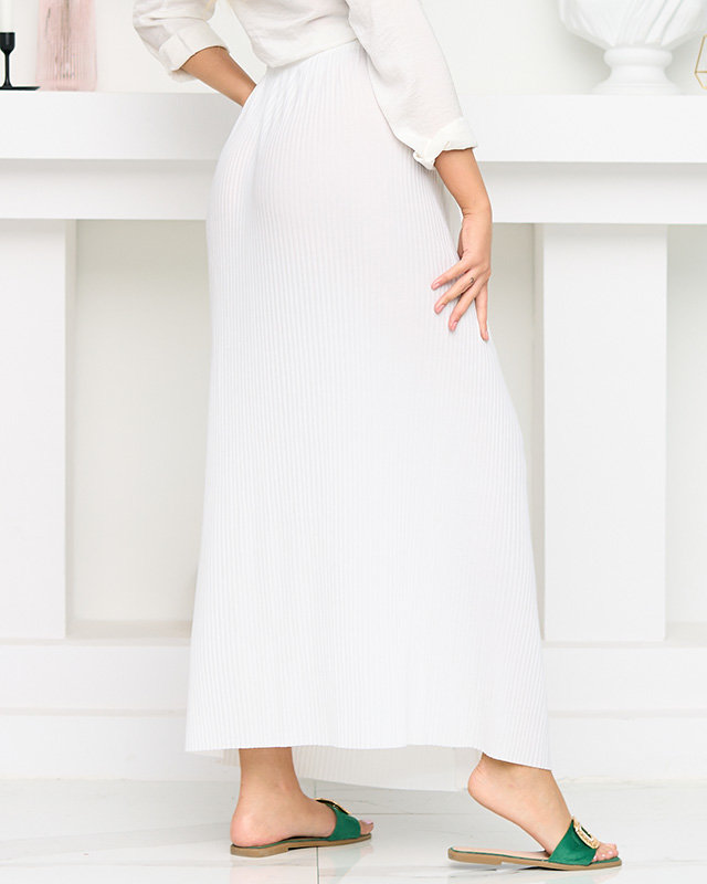 Dámská bílá plisovaná midi sukně s knoflíky - Obuv