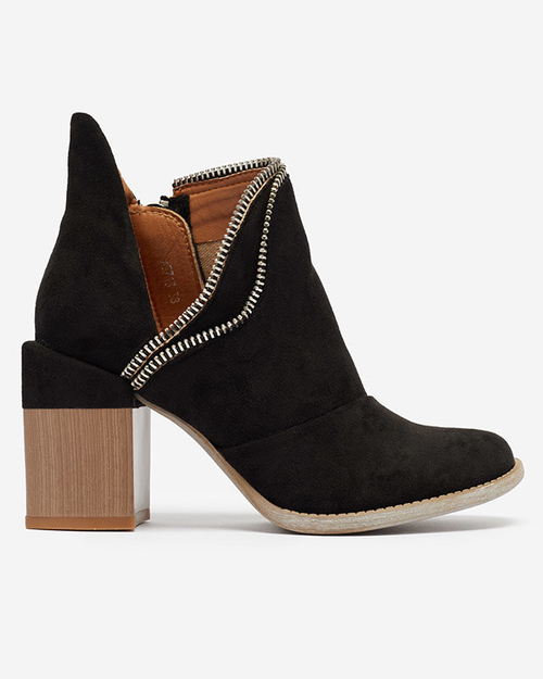 Чорні жіночі утеплені чоботи на підборах Mukis