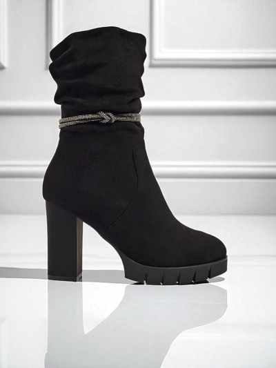 Dámské kotníkové boty z eko semiše na sloupkovém podpatku RuneFlicker
