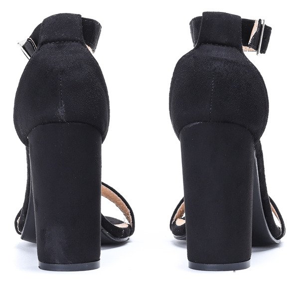 Černé sandály na sloupku s přezkou Marlen - Obuv 1