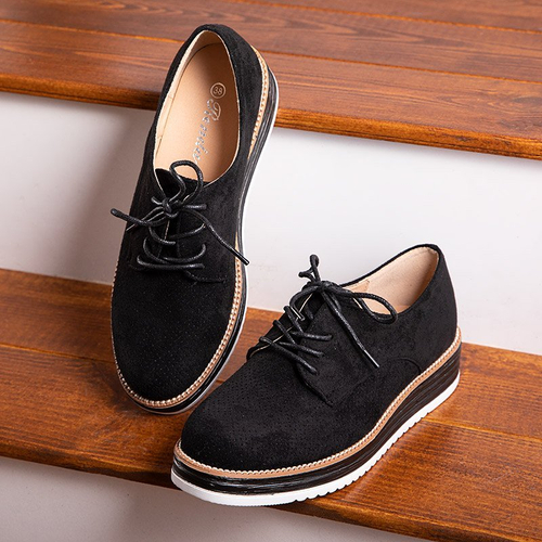 Чорні жіночі еко-замшеві туфлі на платформі