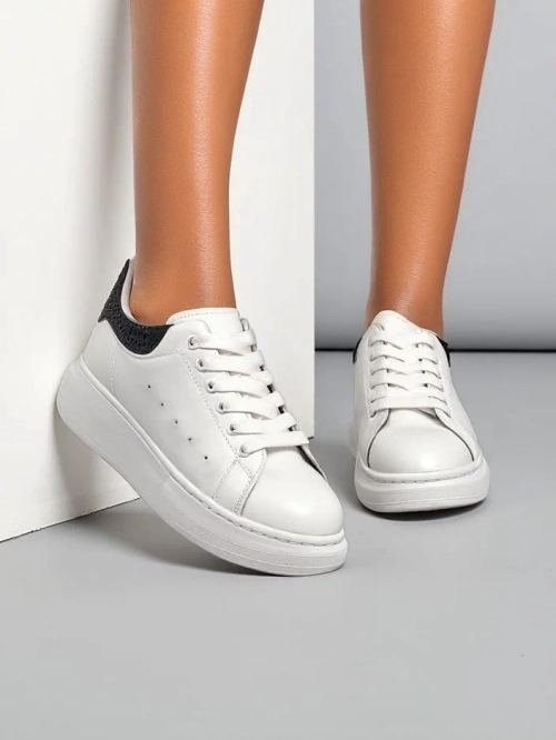 Royalfashion жіночі спортивні кросівки з стразами Ellefa