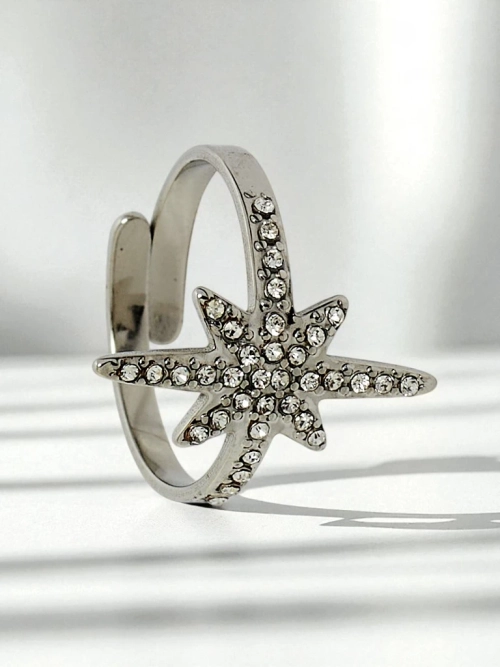 Браслет-обруч Dolce Vita з декоративними шармами