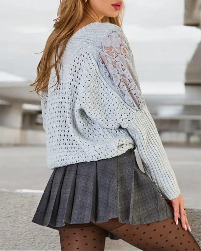 Royalfashion Жіночий ажурний светр з мереживом