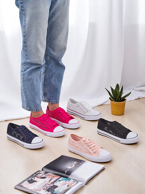 Жіночі кеди Callista Fuksja - легка тканина, плоска підошва 2,5 см