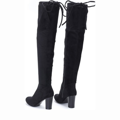 Czarne, długie kozaki na słupku - Obuwie