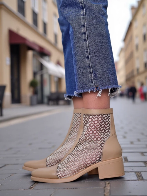 Royalfashion Жіночі черевики з відкритою роботою на низькому підборі Rowices